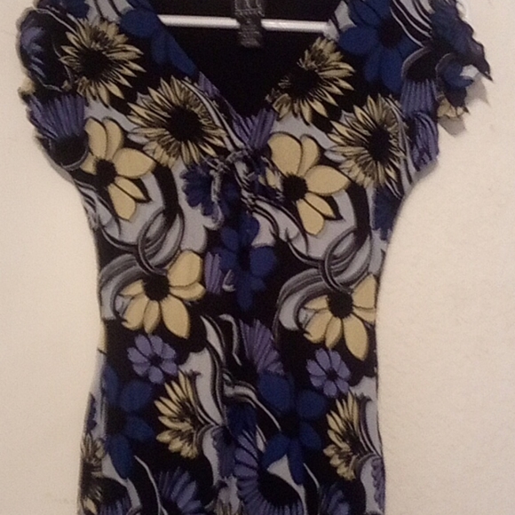 Women's dress with slip attached - Picture 3 of 4